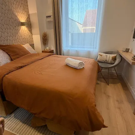 Esquisse Doree - Luxe Route Du Champagne * Champfleury (Marne)